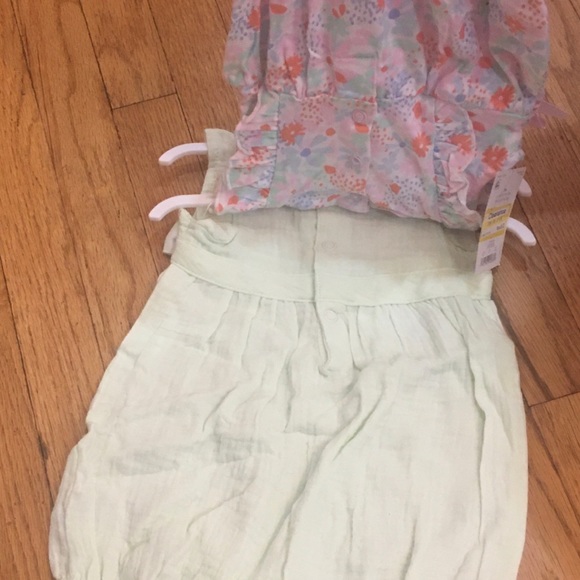 Carter’s two body suits - Picture 2 of 2